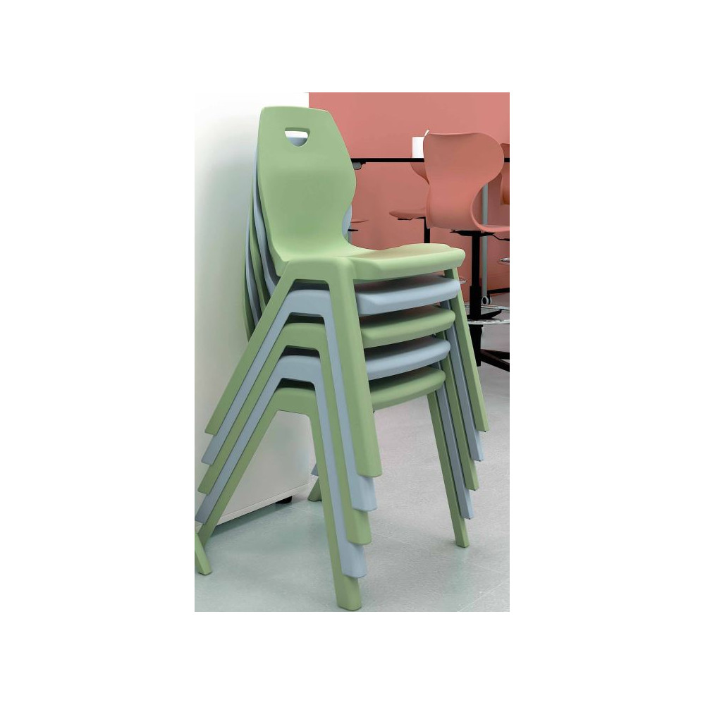 Chaise plastique - Assise H 38cm - T4 - BLEU CLAIR